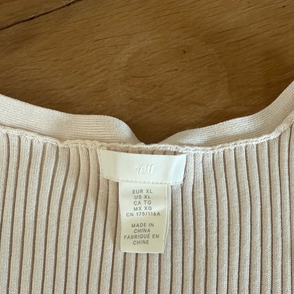 H&M Ribbed Cardigan - Picture 2 of 4
